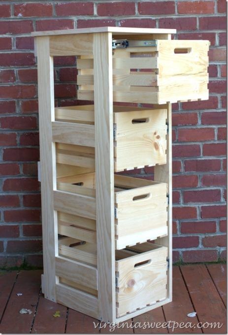 Crates from Home Depot were used to make a filing cabinet style crate cabinet with sliding doors. This can be used for storage anywhere in the home. #diy #diyproject #crate #diyproject Diy Rangement, Wood Projects For Beginners, Diy Holz, Popular Woodworking, Wood Pallet Projects, Beginner Woodworking Projects, Wood Crates, Wooden Crates, Diy Pallet Projects