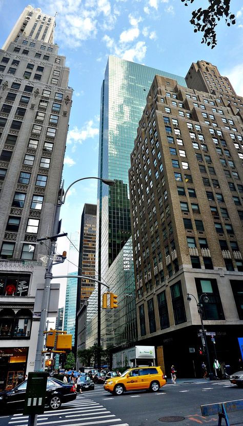 Madison Avenue, Manhattan, New York | 3-image vertical artis… | Flickr Manhattan Aesthetic, Foto New York, New York City Life, Usa Aesthetic, Nyc Wallpaper, Photographie New York, City Life Aesthetic, New York City Photography, Photos Black And White