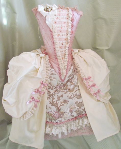 Marie Antoinette Dress, Marie Antoinette Dresses, Marie Antoinette Costume, Rococo Dress, Antoinette Dress, Rococo Fashion, Look Rose, 18th Century Fashion, Rock Punk