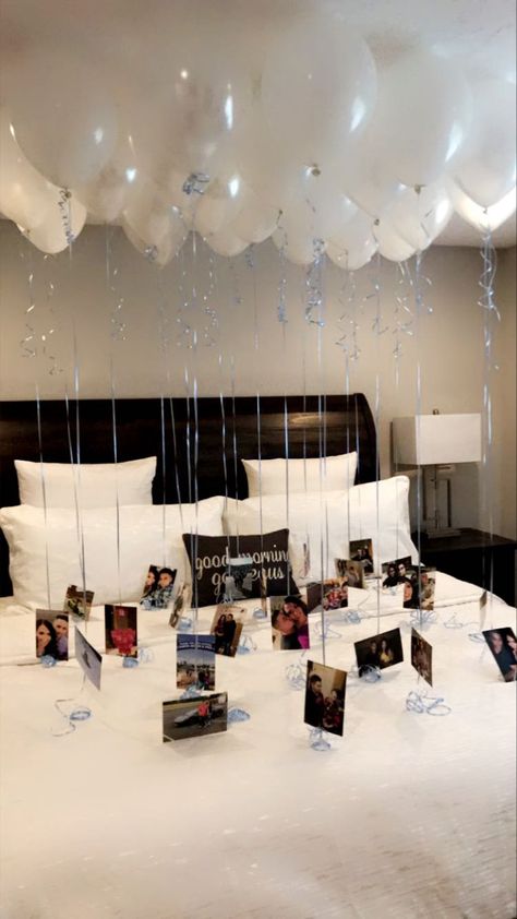 Surprise Anniversary Ideas, Husband Birthday Decorations, Boyfriends Birthday Ideas, Romantic Room Surprise, Surprise Birthday Decorations, Romantic Room Decoration, Cute Anniversary Gifts, Anniversary Diy, Surprise Boyfriend