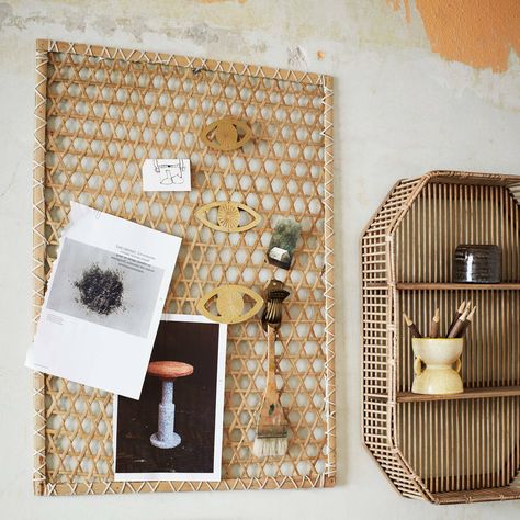 Made from honey-coloured bamboo, clip inspirational quotes, photographs, to-do lists and more to this organic memo board that will have your home office feeling calm and composed. Important Reminders, Rustic Mantel, Garden Shelves, Shelf Furniture, Note Memo, Coffee Table Desk, Notice Board, Bamboo Wall, Grid Style