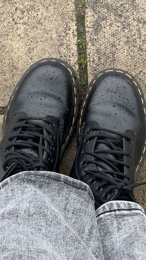 doc martens dm’s downtown girl aesthetic rain dark academia vibes Doc Martens Boots Aesthetic, Doc Martin Aesthetic, Rain Dark Academia, Dock Martins, Docs Aesthetic, Dr Martens Aesthetic, Eleven Aesthetic, Doc Martens Aesthetic, Goth Baddie