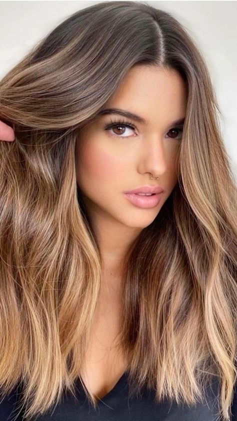 Cabelo Ombre Hair, Rambut Brunette, Bronde Balayage, Kadeřnické Trendy, Brown Hair Inspo, Vlasové Trendy, Brunette Hair With Highlights, Caramel Hair, Spring Hair Color