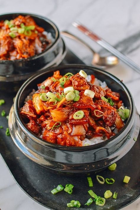 Pork Belly Kimchi, Bowls Aesthetic, Croissants Breakfast, Korean Pork Belly, Korean Food Kimchi, Koreansk Mad, Koreansk Mat, Easy Korean Recipes, Korean Pork