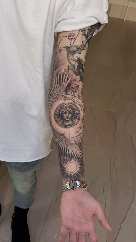 Another one of Kyle’s tattoos, this time shot at the @metmuseum #tattoo | Instagram Tattoo Bras Homme, Forearm Band Tattoos, Tato Lengan, Men Tattoos Arm Sleeve, Full Arm Tattoos, Tattoo Inspiration Men, Tattoo Hals, Greek Tattoos, Full Sleeve Tattoo