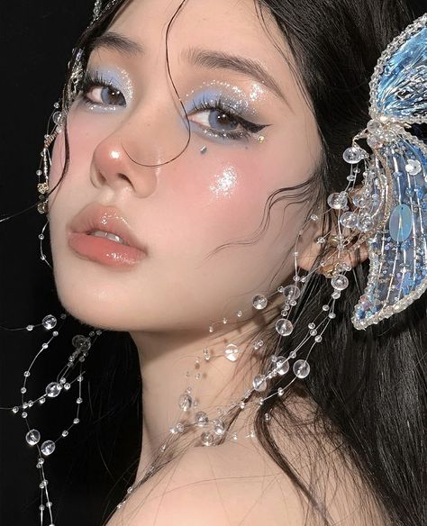 Pop Makeup, Reference Ideas, Rave Makeup, Ethereal Makeup, Unique Makeup, Fairy Makeup, Mermaid Makeup, Asian Eye Makeup, Creative Makeup Looks