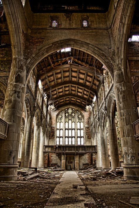 Abandoned City Methodist Church in Gary, Indiana Abandoned Churches, Ruins, Abandoned Cathedral, Abandoned Structures, Abandoned City, Old Abandoned Buildings, Gary Indiana, Abandoned Cities, Abandoned Church