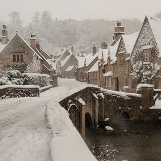 Image may contain: snow, tree, house, sky, plant, bridge, outdoor and nature Castle Combe, Foto Gif, English Village, Winter Scenery, Sleigh Ride, Winter Wonder, Best Seasons, Winter Aesthetic, Winter Cozy