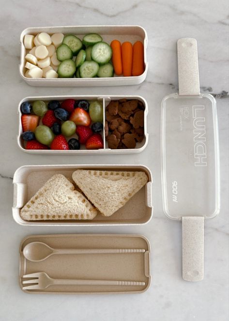 Healthy Quick School Lunches, Bento Box Aesthetic School, Stackable Lunch Box Ideas, School Lunch Snack Ideas, Lunch To Take To School, Stacked Bento Box Lunch Ideas, Bento Lunch Box Containers, Aesthetic Lunchbox For School, Lunchbox Food Ideas