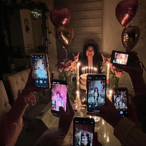 17 Doğum Günü, 17. Geburtstag, حفل توديع العزوبية, 17th Birthday Ideas, Cute Birthday Pictures, Cute Birthday Ideas, 사진 촬영 포즈, Sweet Sixteen Birthday, 19th Birthday