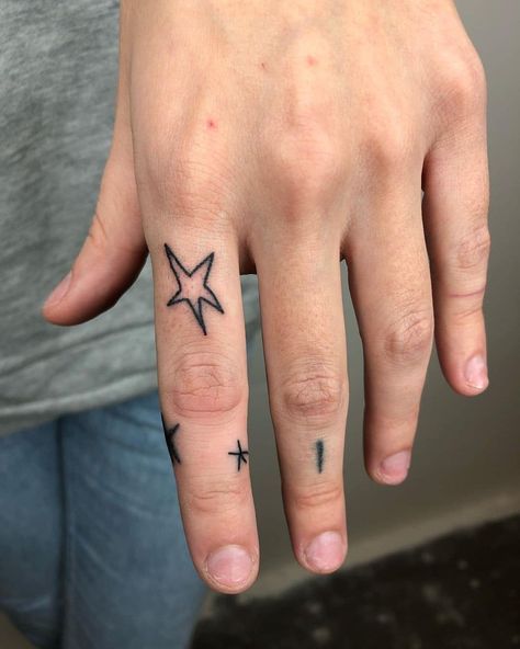 Hand Tattoos Masc, Lorem Ipsum Tattoo, Finger Tattoos Small, Hand Flower Tattoo, Try Tattoo, Cream Tattoo, Tattoo Amor, Dibujos Tattoo, Handpoke Tattoo