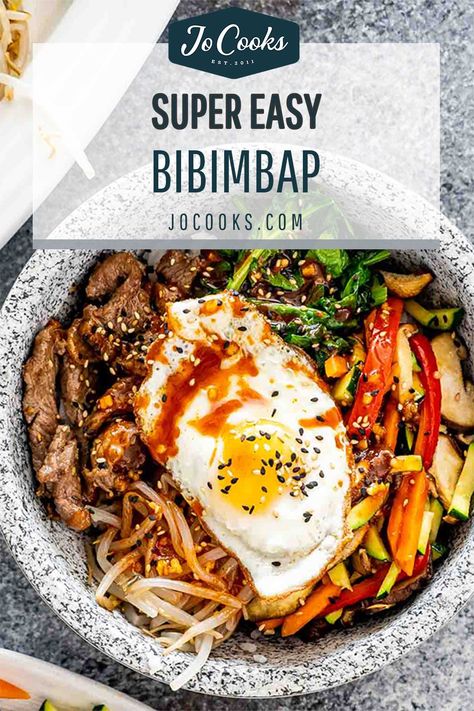 Korean Rice Bowl Bibimbap Recipe, Korean Buddha Bowl, Bibimbap Rice Bowl, Kimbap Bowl, Korean Rice Recipes, Korean Bowl Recipe, Chicken Bibimbap Recipe, Bibimbap Recipe Easy, Korean Bowls