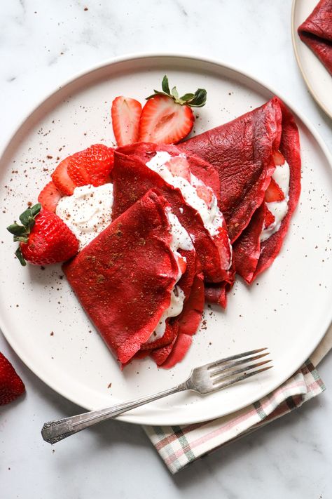 Red Velvet Crepes with Cream Cheese Yogurt Filling #redvelvet #crepe #creamcheese #greekyogurt #dessert #dessertrecipe | Joyfuel Eats Essen, Crepe Filling Ideas Breakfast, Crepes Healthy, Crepe Breakfast, Crepe Dessert, Breakfast Crepe, Pancakes Protein, Easy Pancakes, Red Velvet Desserts