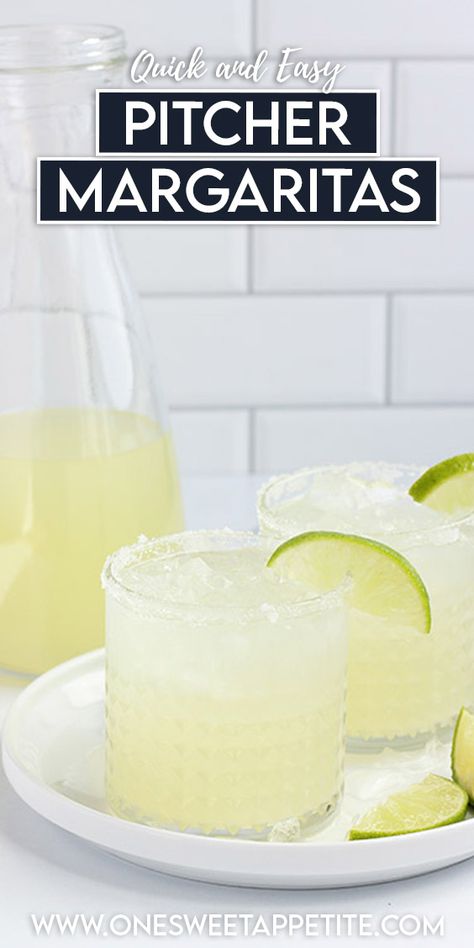 This Pitcher Margarita Recipe is prefect for serving a crowd! Made with fresh lime, tequila, and a simple syrup, for a touch of sweet, leaving you with the most delicious margarita. You will have everyone begging for the recipe. Margaritas, Essen, Best Pitcher Margarita Recipe, Margarita Recipe For A Crowd, Cinco Party, Fresh Margarita Recipe, Pitcher Margarita Recipe, Healthy Margarita, Margarita Mix Recipe