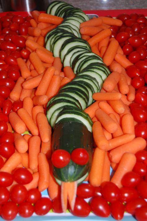 "The Great Devourer" veggie tray. Wild Kratts Birthday Party, Wild Kratts Party, Snake Birthday, Wild Kratts Birthday, Snake Party, Ninjago Birthday Party, Zoo Birthday Party, Reptile Party, Ninjago Birthday