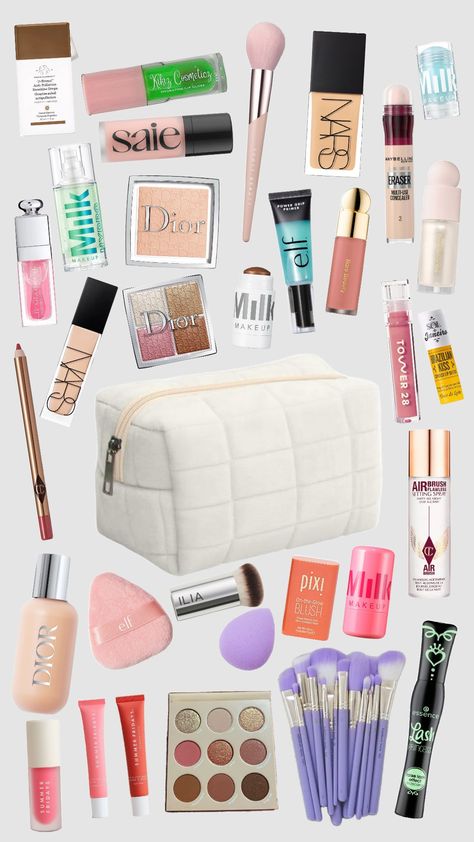 what's in my makeup bag?? What To Pack In Your Makeup Bag, Whats In My Makeup Bag, In My Makeup Bag, My Makeup Bag, Essence Makeup, Makeup Bag Essentials, Collage Board, Holiday Bag, Life Board