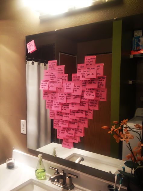 Post-It Love Explosion | One of 30 Last-Minute DIY Gifts for Your Valentine over at the thinking closet! Valentijnsdag Diy, Cadeau St Valentin, Cute Valentines Day Ideas, Saint Valentin Diy, Ge Bort, 1 Year Anniversary Gifts, Great Gifts For Dad, Mors Dag, Diy Valentines Gifts