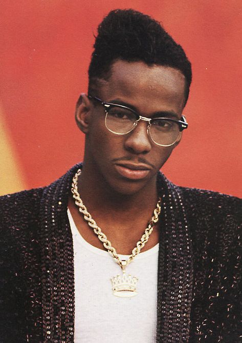 Robert Barisford "Bobby" Brown (born February 5, 1969) is an American R and B singer-songwriter, occasional rapper, and dancer. Bobby Brown 1989, Bobby Brown 90s, Gumby Haircut, Throwback Hairstyles, Public Enemies, High Top Fade, Richard Johnson, Beyonce Hair, Men 90s