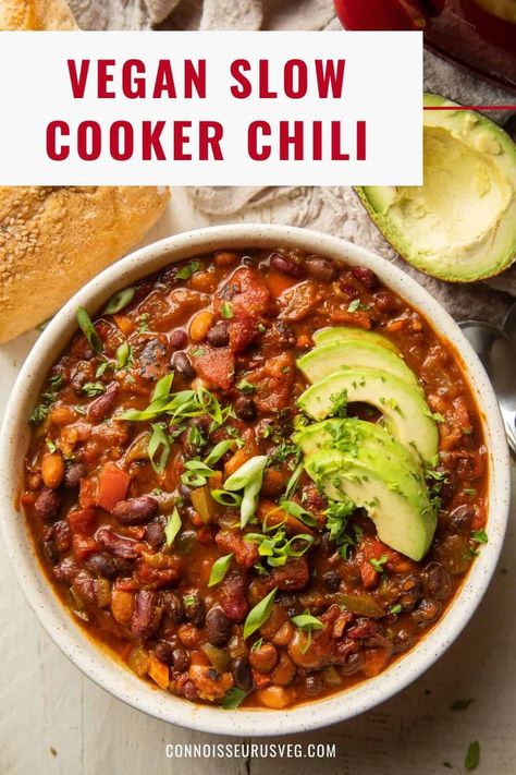 This vegetarian slow cooker chili delicious, hearty and super easy to make! Super satisfying and perfect for busy weeknights. Vegetarian Slow Cooker Chili, Chilli Recipe Slow Cooker, Vegetarian Chili Recipe Crockpot, Slow Cooker Veggie Chili, Chilli Recipe Crockpot, Vegan Chili Crockpot, Slow Cooker Vegan Chili, Slow Cooker Chilli, Vegetarian Chili Crock Pot