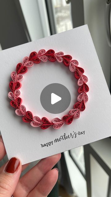 Didi on Instagram: "Make this simple card with me! Can be used for Valentines, Mother’s Day, Birthdays - the possibilities are endless. See below for what is needed: . ✂️ 12 strips of paper for the hearts, 6 in each colour ✂️ 1 strip of paper for the outline ✂️ a quilling tool ✂️ Something circular to trace ✂️ Elmers school glue . #quilling #howto #quillingart #quillingcard #creative #craftidea #crafts" Easy Quilling Birthday Card, Mothers Birthday Decorations, Crafts With Quilling Paper, Paper Quilling Cards Easy, Easy Diy Gift Ideas For Friends, Simple Paper Quilling Designs, Paper Quilling Cards Ideas, Quilling Heart Designs, Mothers Day Card Ideas Easy