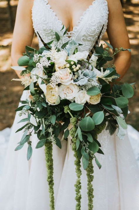 Forest Wedding Bouquet, Enchanted Forrest Wedding, Dreamy Forest Wedding, Forest Ceremony, Enchanted Forest Wedding Theme, Forest Wedding Ceremony, Dreamy Forest, Forest Green Wedding, Dark Green Wedding