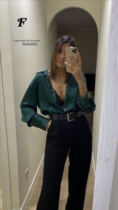 Baddie Business Outfits, Corporate Baddie, Office Siren, Professional Clothing, Corporate Outfits, Elegante Casual, Going Viral, Outfits Mujer, Stil Elegant