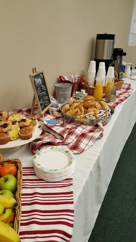 Office meeting. Catered continental breakfast.                                                                                                                                                     More Business Meeting Refreshments, Brunch Office Party Ideas, Continental Breakfast Buffet Set Up, Meeting Food Ideas Office, Continental Breakfast Buffet Ideas, Work Meeting Breakfast Ideas, Breakfast Office Ideas, Meeting Coffee Break Ideas, Breakfast For Meetings