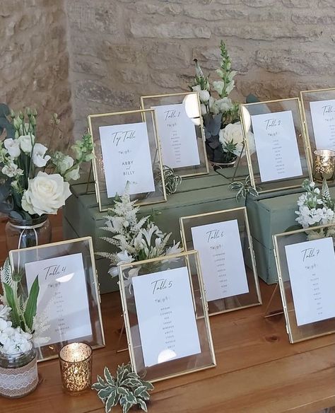 Table Seating Charts For Weddings, Table Seat Plan Wedding, Wedding Seating Chart Picture Frames, Wedding Seating Chart Alternatives, Table Chart Ideas Wedding, Champagne Wedding Theme Table Settings, Modern Seating Chart Display, Wedding Photo Booth Set Up, Wedding Seating Chart Ideas With Favors