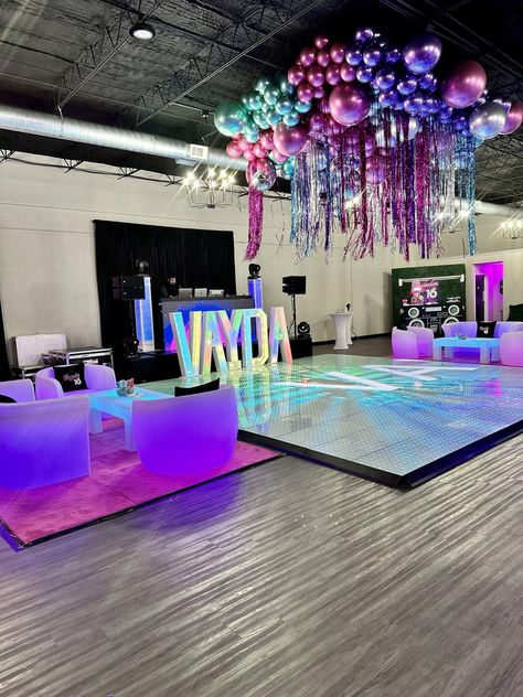 Vayda’s sweet 16 | CatchMyParty.com Dance Theme Party Ideas, Diy Light Up Dance Floor, Disco Dance Decor, Dance Party Birthday Ideas, Sweet 16 Disco Theme, Dance Theme Birthday Party, Disco Sweet 16 Party, Birthday Party Disco Theme, Disco Sweet 16