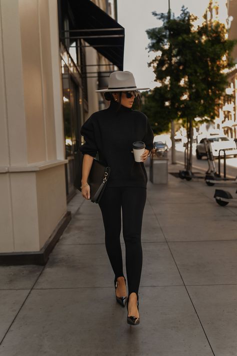 Shop our dresses designed for show-stopping moments. From mini, midi, to maxi dresses we've got you covered! Look Legging, Hair School, Drop Sleeve, 2024 Style, Looks Black, Knit Bodysuit, Full Look, Outfits With Hats, Looks Chic