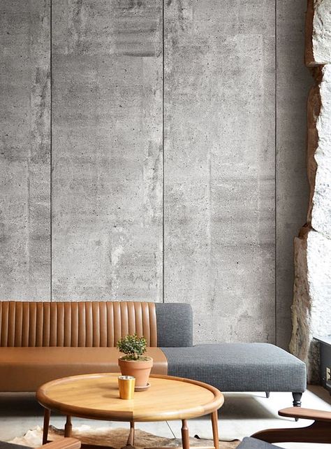 Concrete Walls Interior, Concrete Wall Design, Living Spaces Sofa, Tv Fal, Concrete Interiors, Concrete Wallpaper, Beton Design, Cement Wall, Concrete Design