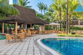 Poolside bar