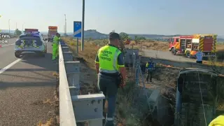 Imagen del accidente remitida por la Guardia Civil.