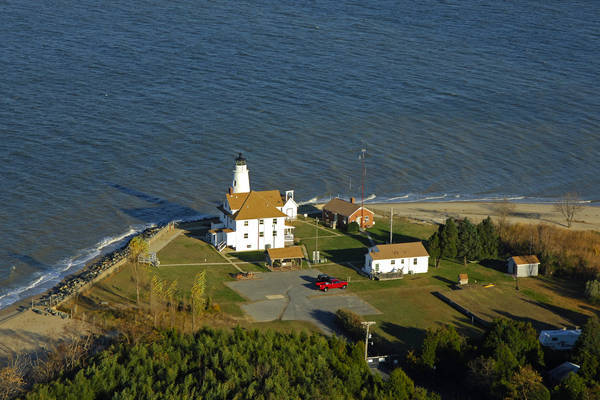 Cove Point Lighthouse