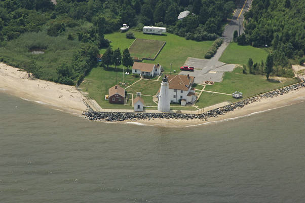 Cove Point Lighthouse