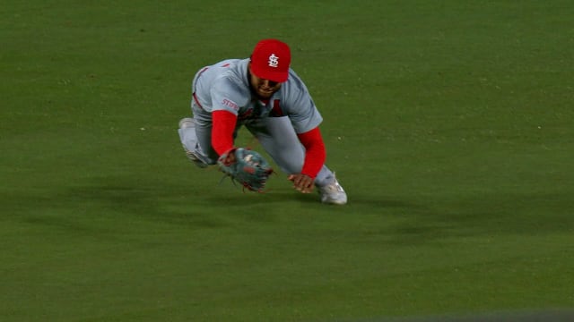 Victor Scott II makes a diving catch