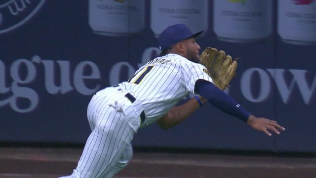 Jackson Chourio's amazing catch