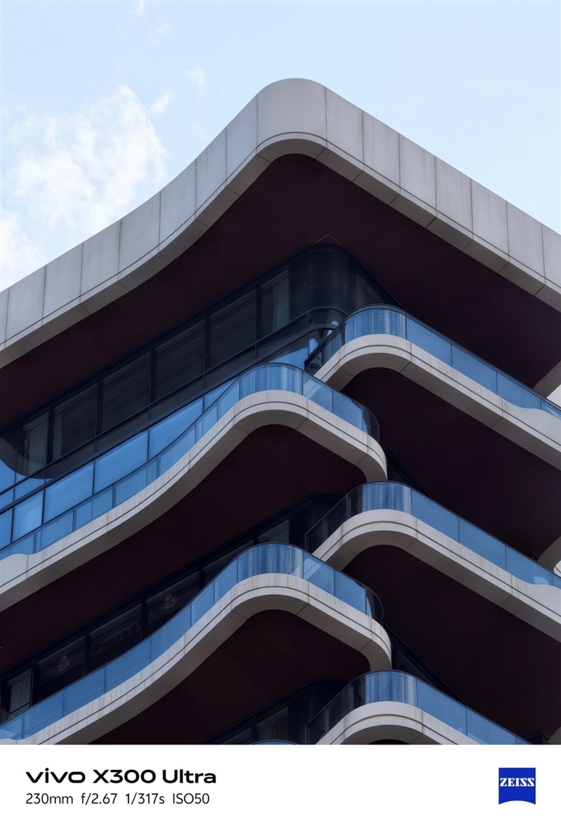 14-400mm终极全焦段!vivo X300 Ultra手机全面评测:依然是年度影像机皇