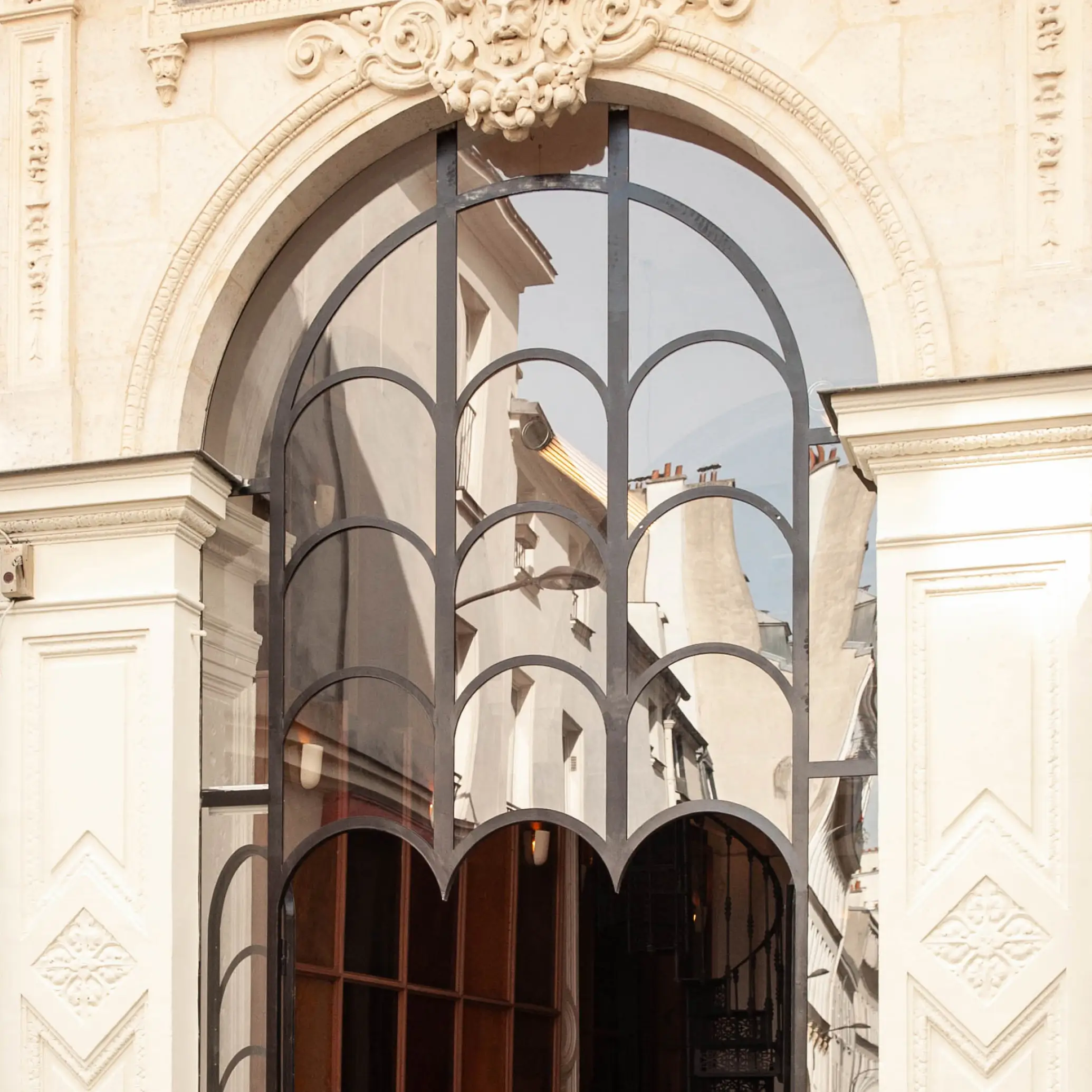 Noir coffee shop paris 9