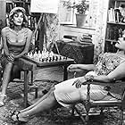 Despo Diamantidou and Melina Mercouri in Never on Sunday (1960)