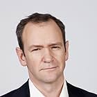 Alexander Armstrong