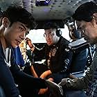 Jung Jin-young, Kim Kang-woo, and Ko Chang-seok in Tabloid Truth (2014)