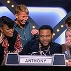 James Van Der Beek, Anthony Anderson, Yvette Nicole Brown, Jack McBrayer, Anna Camp, and Ellie Kemper in Match Game (2016)