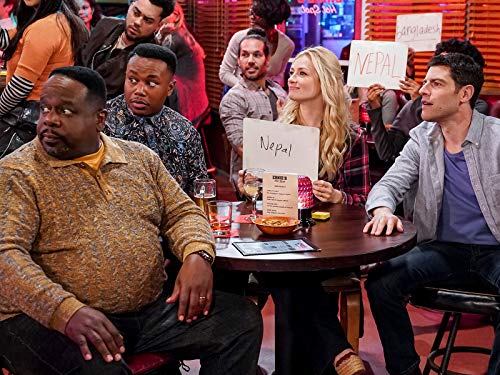 Cedric The Entertainer, Max Greenfield, Beth Behrs, and Marcel Spears in Welcome to Trivia Night (2020)