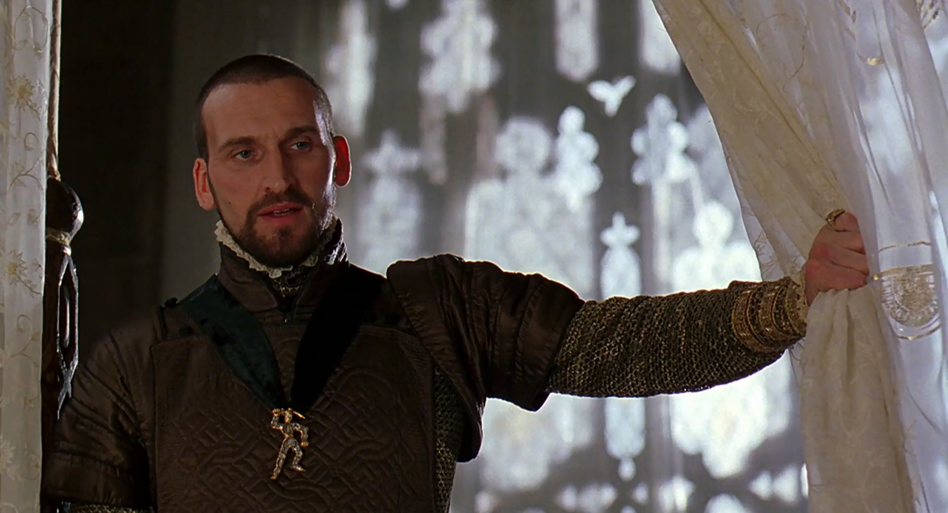 Christopher Eccleston in Elizabeth (1998)