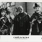 Andrew Divoff, Irwin Keyes, Jimmie F. Skaggs, and Musetta Vander in Oblivion (1994)