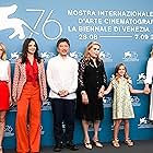 Juliette Binoche, Catherine Deneuve, Hirokazu Koreeda, Ludivine Sagnier, Clémentine Grenier, and Manon Clavel at an event for The Truth (2019)