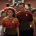 Robert Duncan McNeill and Kate Mulgrew in Star Trek: Voyager (1995)