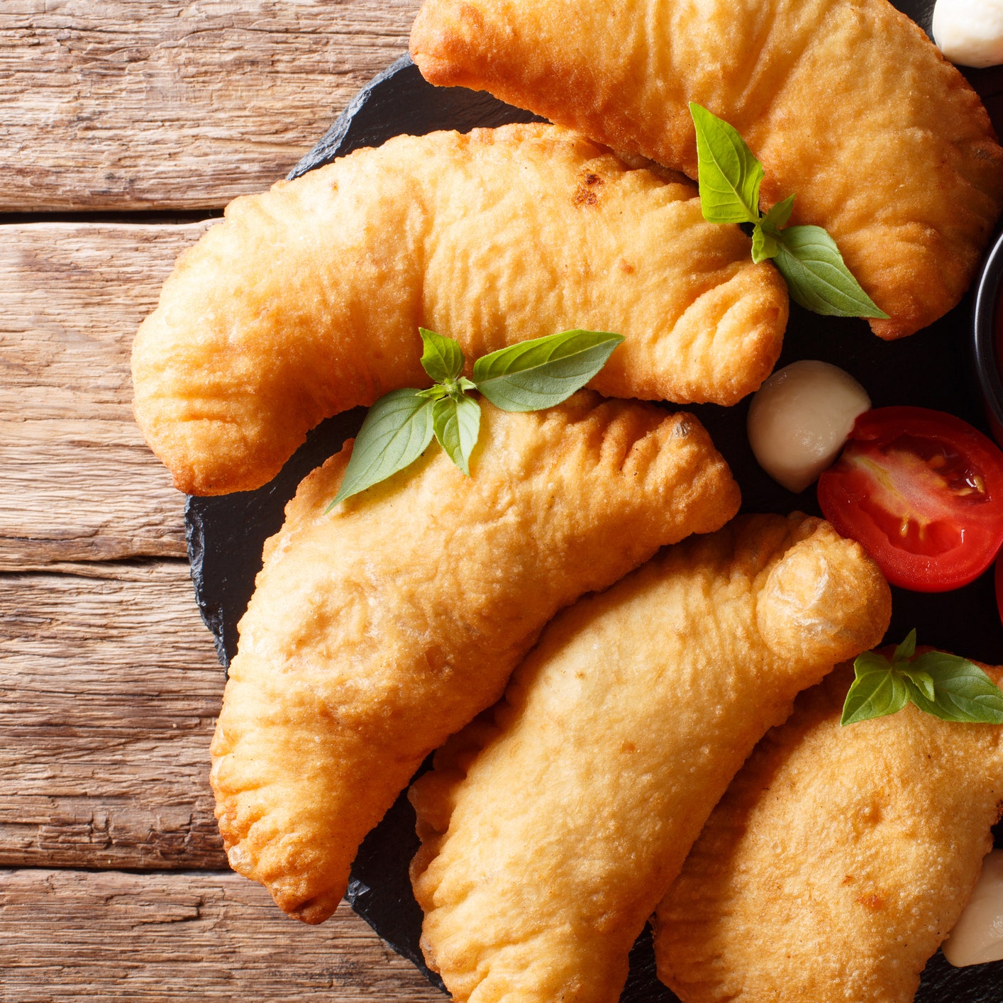 I 5 panzerotti pugliesi più buoni da provare da Bari a Brindisi, passando per Ostuni