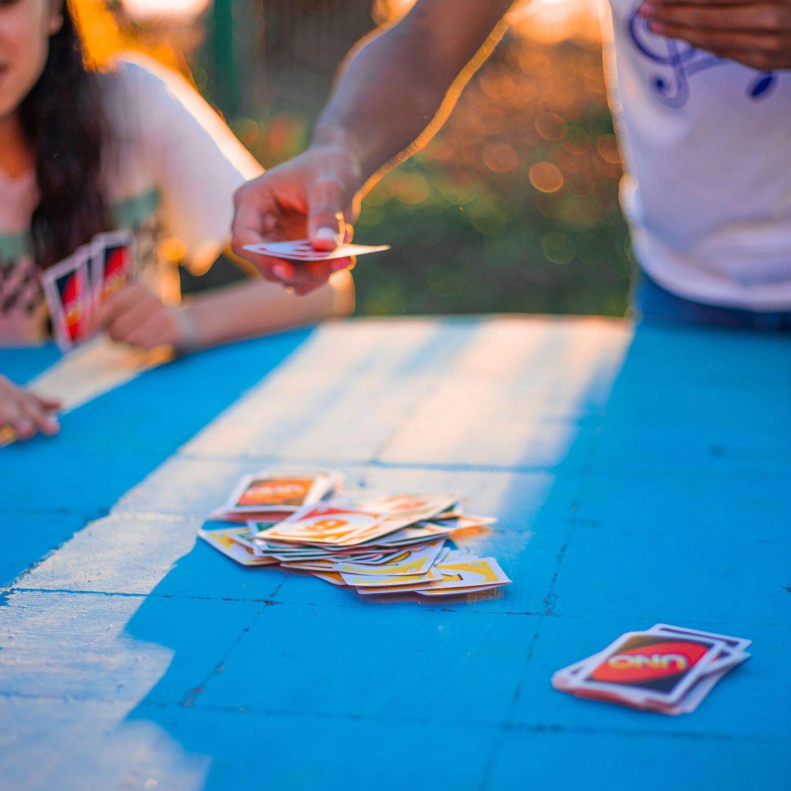 I migliori giochi da tavolo in versione mini da portare in vacanza